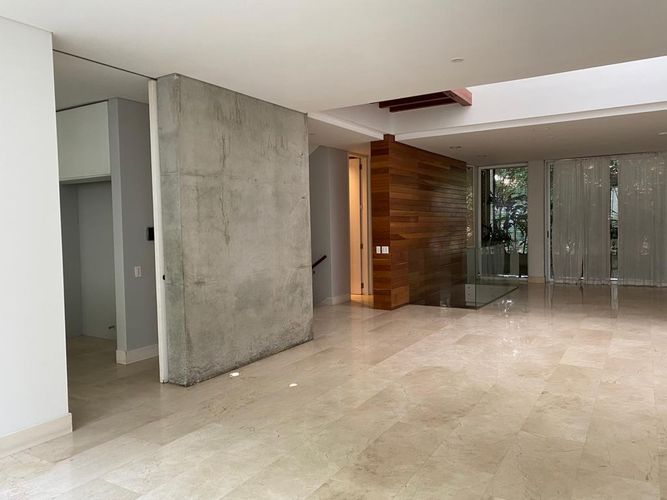 Casa de 5 alcobas en venta en Santa Rita, Cali, 585 m² · foto 15 de 16