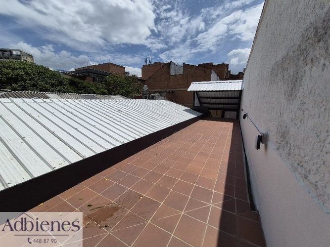 Local en arriendo en Laureles, Medellín, 220 m² · foto 13 de 15