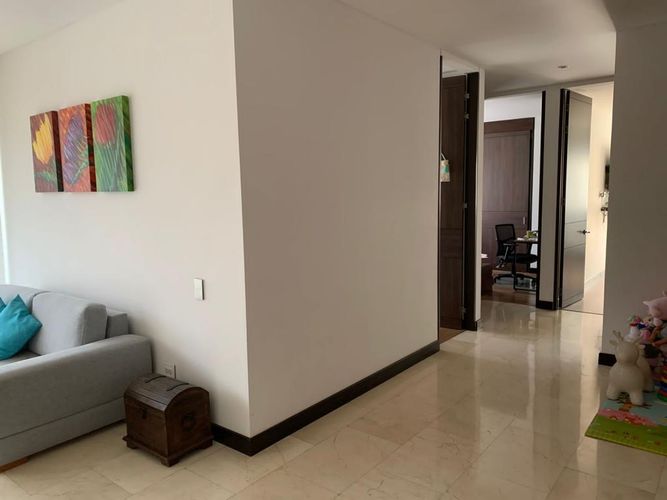 Apartamento de 3 alcobas en venta en Santa Teresita, Cali, 157 m² · foto 1 de 10