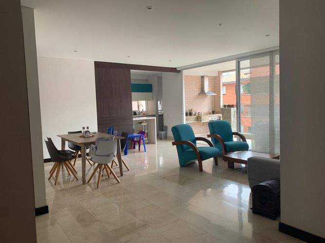 Apartamento de 3 alcobas en venta en Santa Teresita, Cali, 157 m² · foto 9 de 10