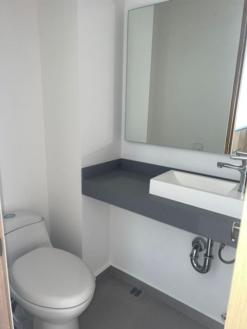 Apartamento de 2 alcobas en venta en Bellavista, Cali, 93 m² · foto 3 de 9