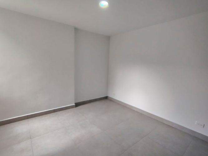 Apartamento de 3 alcobas en venta en El Poblado, Medellín, 73 m² · foto 12 de 13