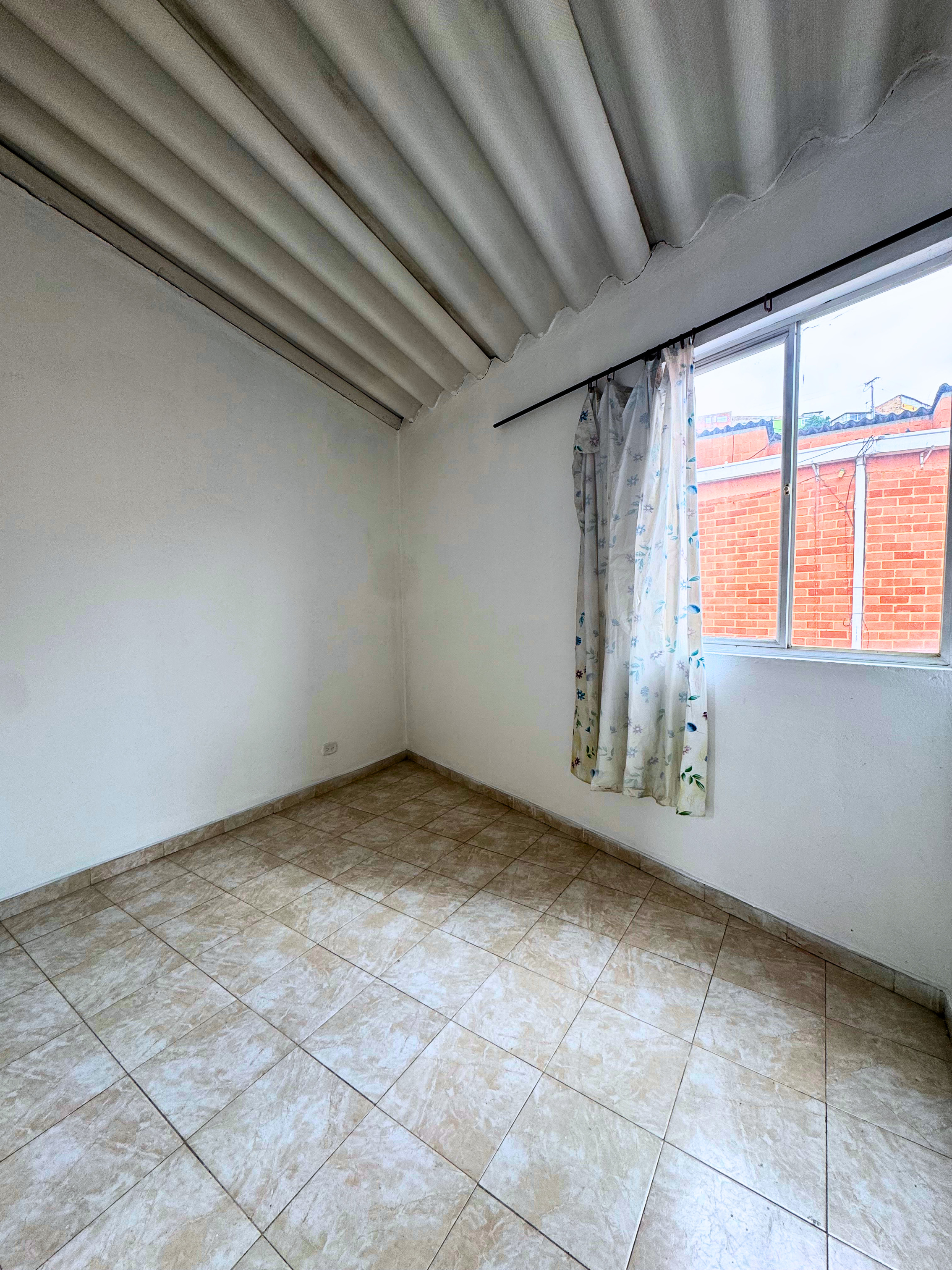 Casa en venta en Los Laureles Ii, Bogotá · foto 12 de 15