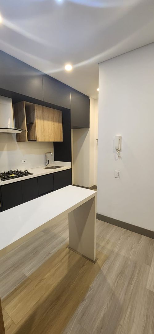 Apartamento de 1 alcoba en venta en Bella Suiza, Bogotá, 40 m² · foto 4 de 17
