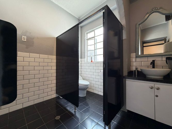 Casa en venta en Quinta Camacho, Bogotá · foto 7 de 24
