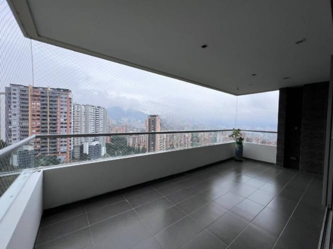 Apartamento de 3 alcobas en venta en Loma Del Esmeraldal, Envigado, 166 m² · foto 7 de 24
