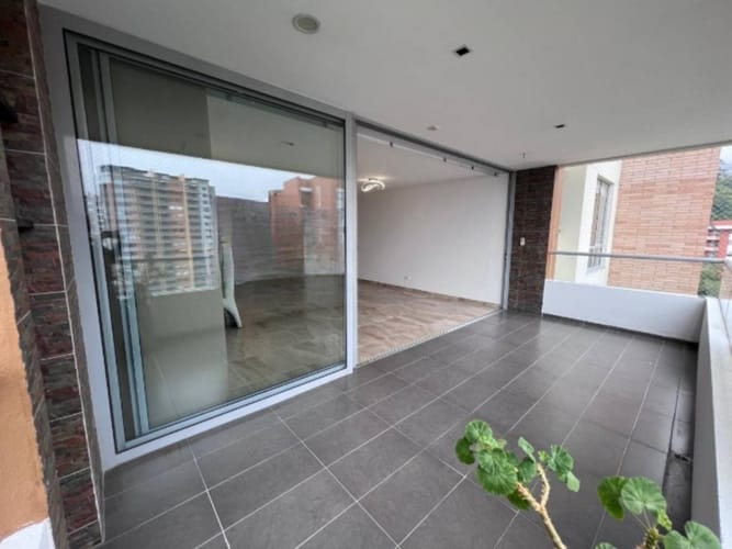 Apartamento de 3 alcobas en venta en Loma Del Esmeraldal, Envigado, 166 m² · foto 8 de 24