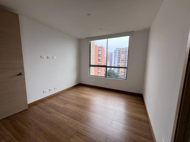 Apartamento de 3 alcobas en venta en Loma Del Esmeraldal, Envigado, 166 m² · foto 20 de 24
