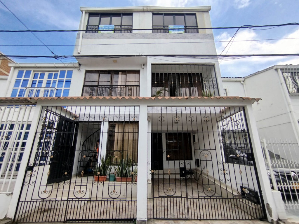 Apartamento en Arriendo en Ciudad los alamos, Cali