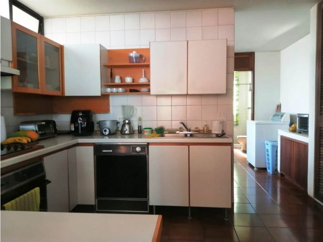 Apartamento de 3 alcobas en venta en La Arboleda, Cali, 232 m² · foto 4 de 24