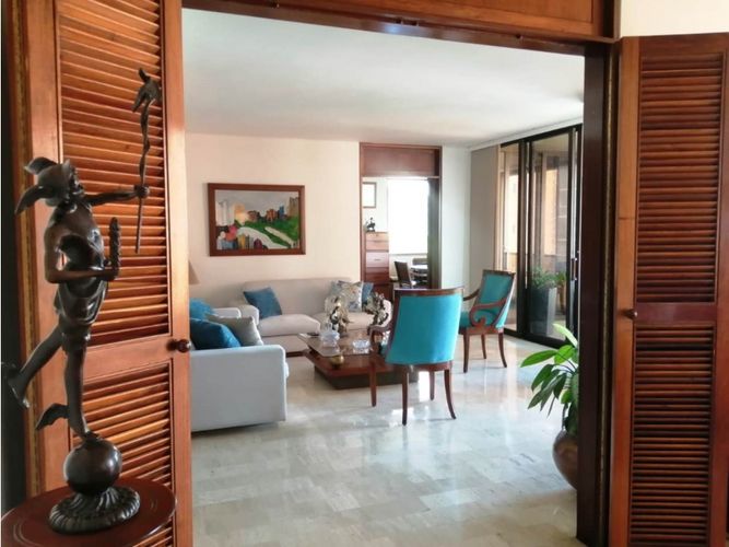 Apartamento de 3 alcobas en venta en La Arboleda, Cali, 232 m² · foto 8 de 24