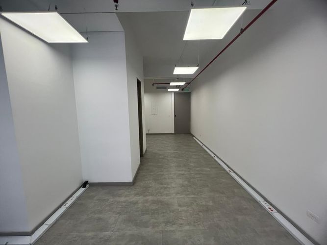 Oficina en arriendo en El Poblado, Medellín, 37 m² · foto 7 de 14