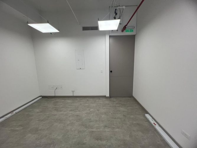 Oficina en arriendo en El Poblado, Medellín, 37 m² · foto 6 de 14