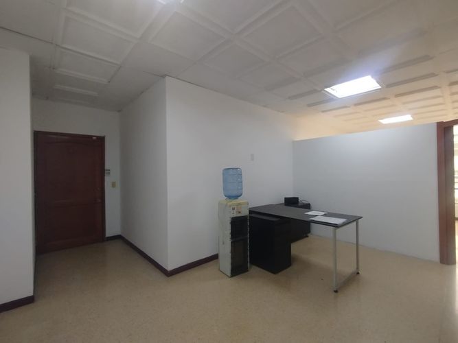 Oficina en arriendo en Primero De Febrero, Pereira, 40 m² · foto 5 de 12