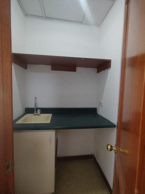 Oficina en arriendo en Primero De Febrero, Pereira, 40 m² · foto 6 de 12