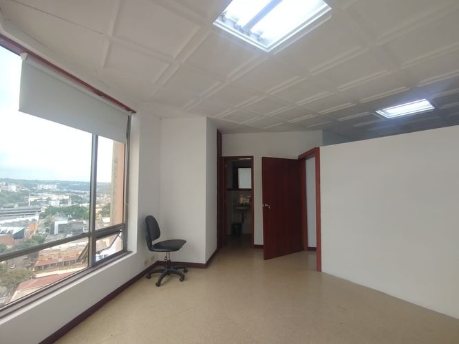Oficina en arriendo en Primero De Febrero, Pereira, 40 m² · foto 8 de 12