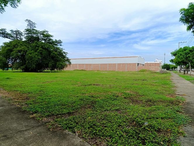 Lote en venta en Urb. Rosendo Garces, Montería, 2569 m² · foto 3 de 12
