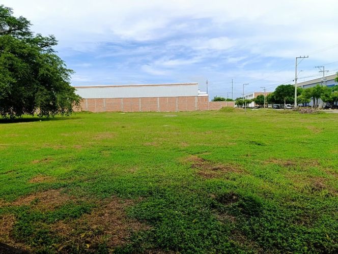 Lote en venta en Urb. Rosendo Garces, Montería, 2569 m² · foto 5 de 12