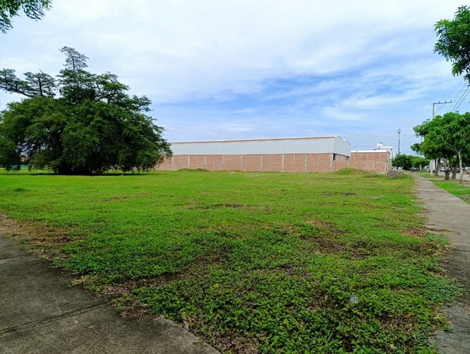Lote en venta en Urb. Rosendo Garces, Montería, 2569 m² · foto 10 de 12