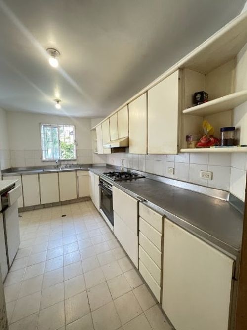 Casa de 3 alcobas en venta en Castropol, Medellín, 204 m² · foto 18 de 24