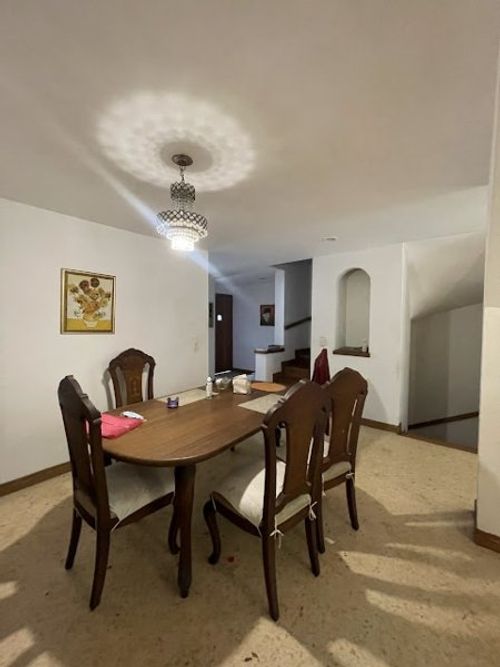 Casa de 3 alcobas en venta en Castropol, Medellín, 204 m² · foto 12 de 24