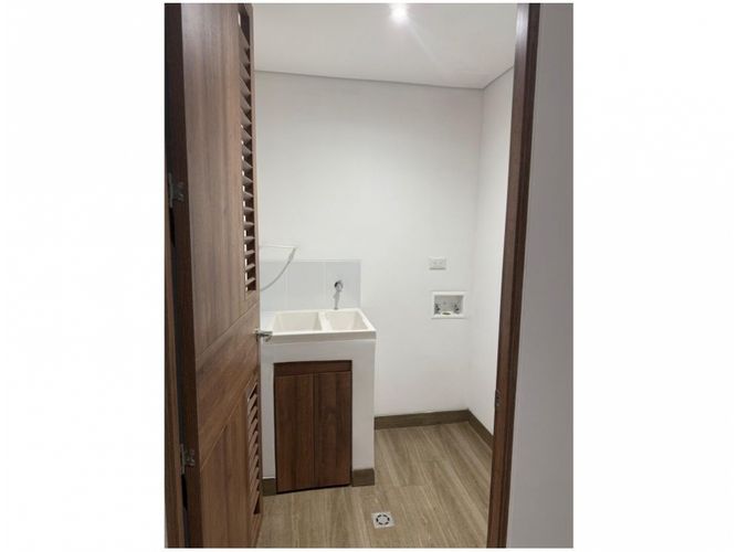 Apartaestudio en venta en Ciudad Del Río, Medellín, 75 m² · foto 4 de 13