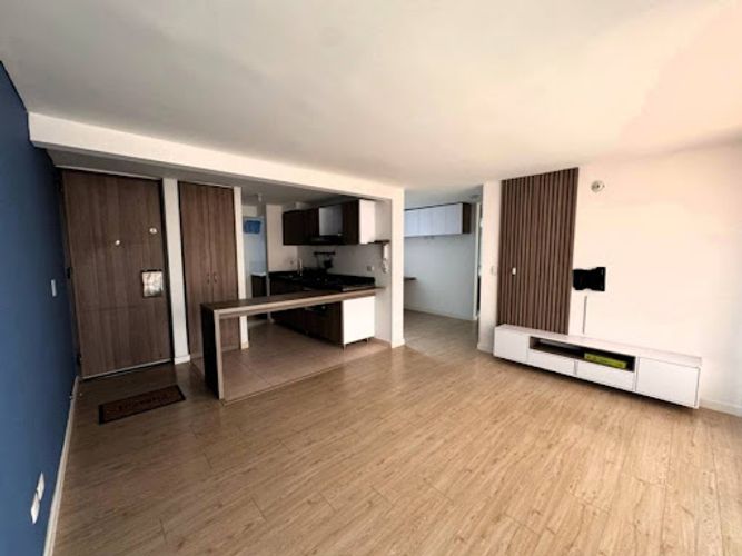 Apartamento de 3 alcobas en venta en La Prosperidad, Madrid, 73 m² · foto 2 de 12