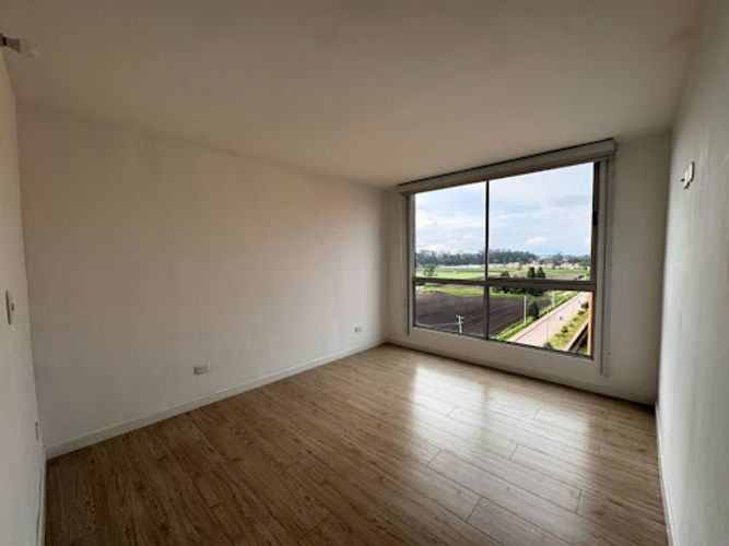 Apartamento de 3 alcobas en venta en La Prosperidad, Madrid, 73 m² · foto 5 de 12