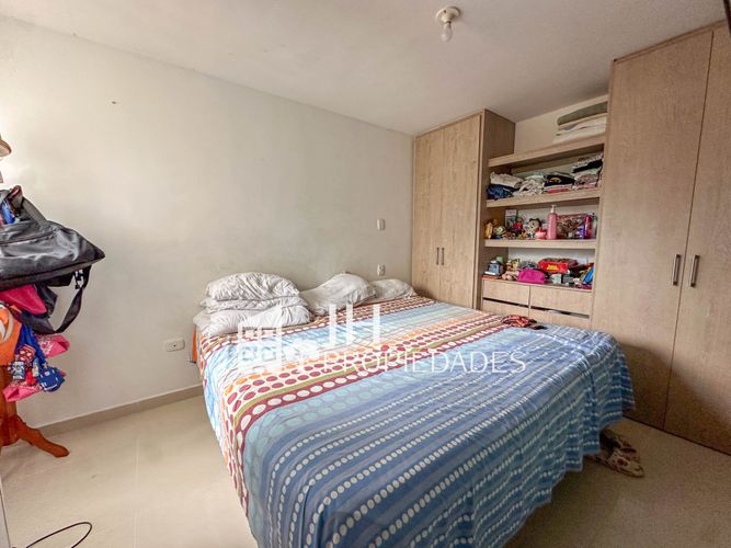 Apartamento de 3 alcobas en venta en Conjunto Residencial Santa Coloma, Floridablanca, 83 m² · foto 8 de 18
