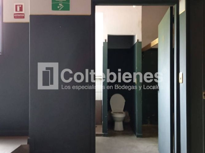 Casa de 19 alcobas en venta en Patio Bonito, Medellín, 560 m² · foto 18 de 24
