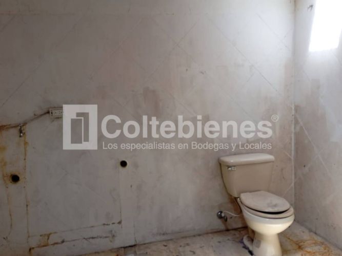 Casa de 19 alcobas en venta en Patio Bonito, Medellín, 560 m² · foto 22 de 24