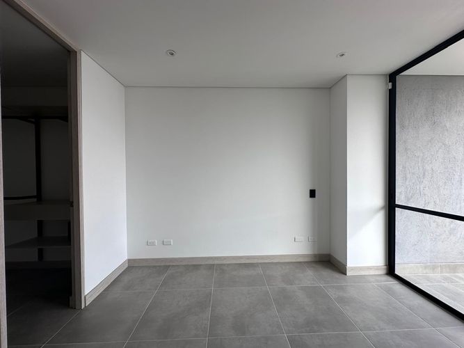 Apartamento de 2 alcobas en arriendo en El Poblado, Medellín, 87 m² · foto 4 de 17