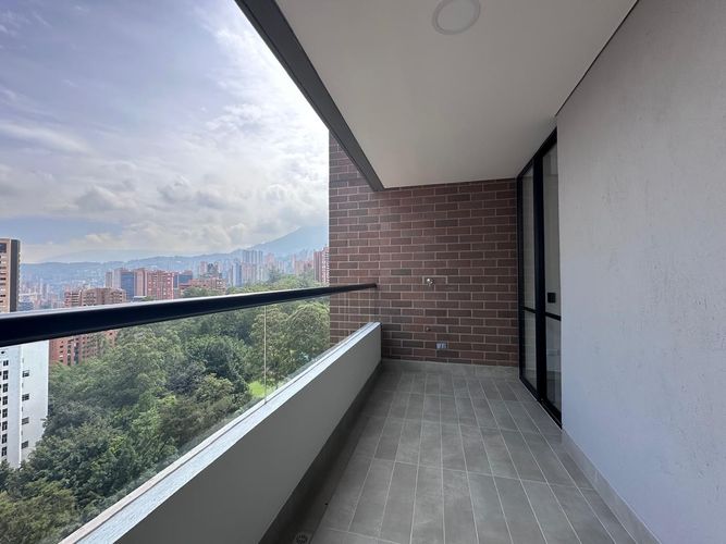 Apartamento de 2 alcobas en arriendo en El Poblado, Medellín, 87 m² · foto 17 de 17
