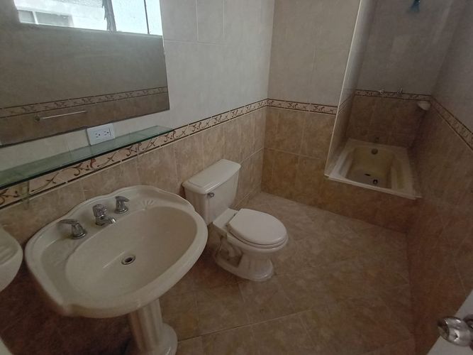 Oficina en arriendo en Laureles, Medellín, 230 m² · foto 14 de 16