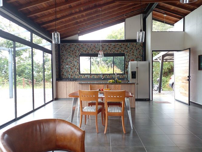 Casa de 3 alcobas en venta en Loma Del Chocho, Envigado, 200 m² · foto 6 de 20