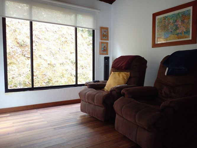 Casa de 3 alcobas en venta en Loma Del Chocho, Envigado, 200 m² · foto 9 de 20