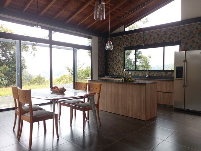 Casa de 3 alcobas en venta en Loma Del Chocho, Envigado, 200 m² · foto 11 de 20