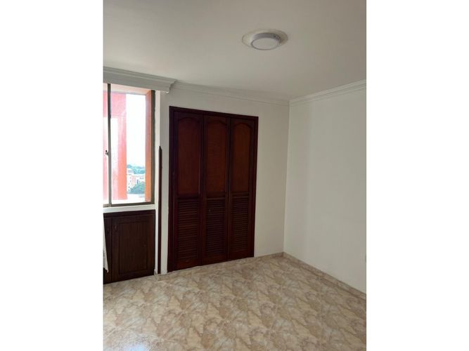 Apartamento de 3 alcobas en venta en Nuevo Sotomayor, Bucaramanga, 96 m² · foto 7 de 15
