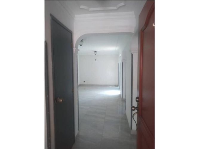 Casa de 4 alcobas en venta en Versalles, Floridablanca, 135 m² · foto 6 de 8