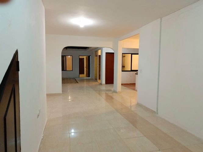 Casa de 6 alcobas en venta en La Pradera, Jamundí, 294 m² · foto 3 de 20