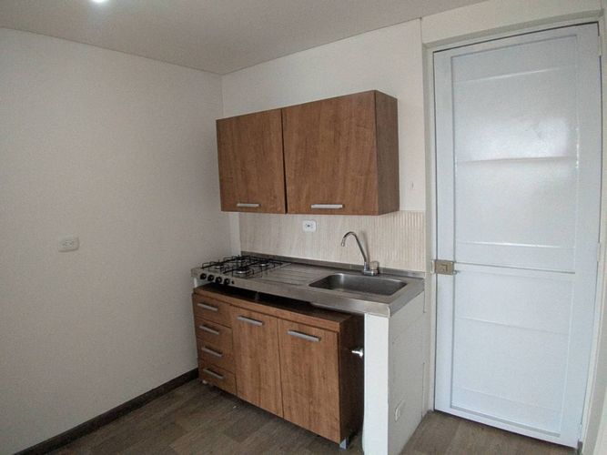 Apartamento de 2 alcobas en venta en El Vergel, Bogotá, 33 m² · foto 4 de 24
