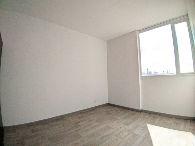 Apartamento de 2 alcobas en venta en El Vergel, Bogotá, 33 m² · foto 8 de 24