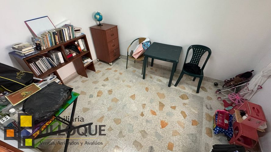 Casa de 5 alcobas en venta en Terrazas, Bucaramanga, 326 m² · foto 15 de 24