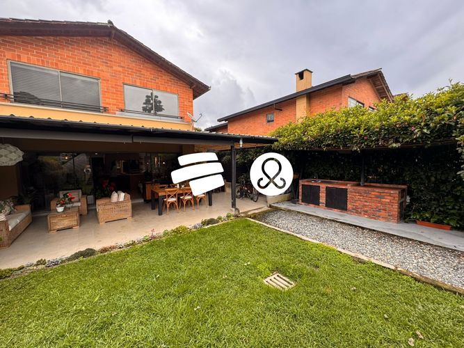 Casa de 3 alcobas en venta en El Retiro, 464 m² · foto 2 de 24