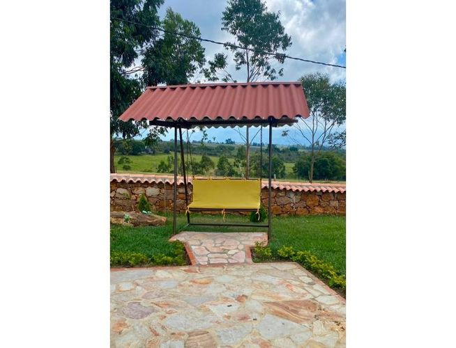 Casa de 4 alcobas en venta en Agua Blanca, Floridablanca, 1000 m² · foto 3 de 13