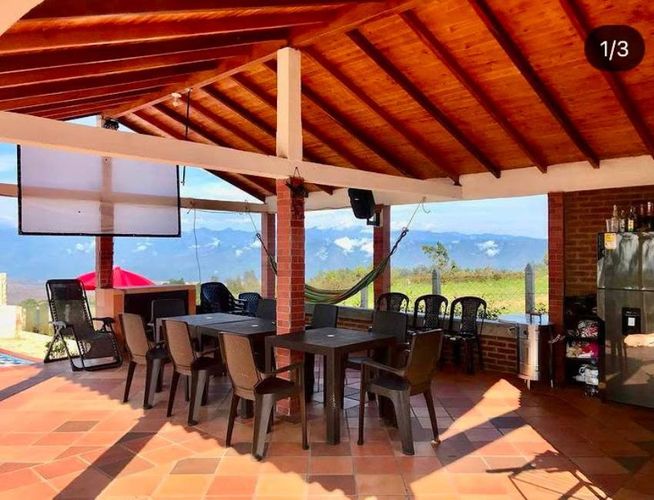 Casa de 4 alcobas en venta en Agua Blanca, Floridablanca, 1000 m² · foto 13 de 13