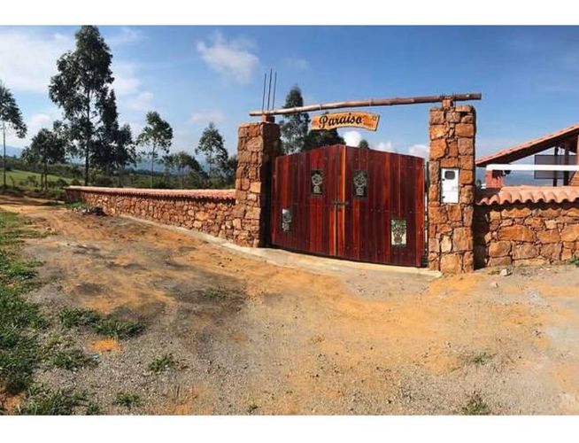 Casa de 4 alcobas en venta en Agua Blanca, Floridablanca, 1000 m² · foto 10 de 13