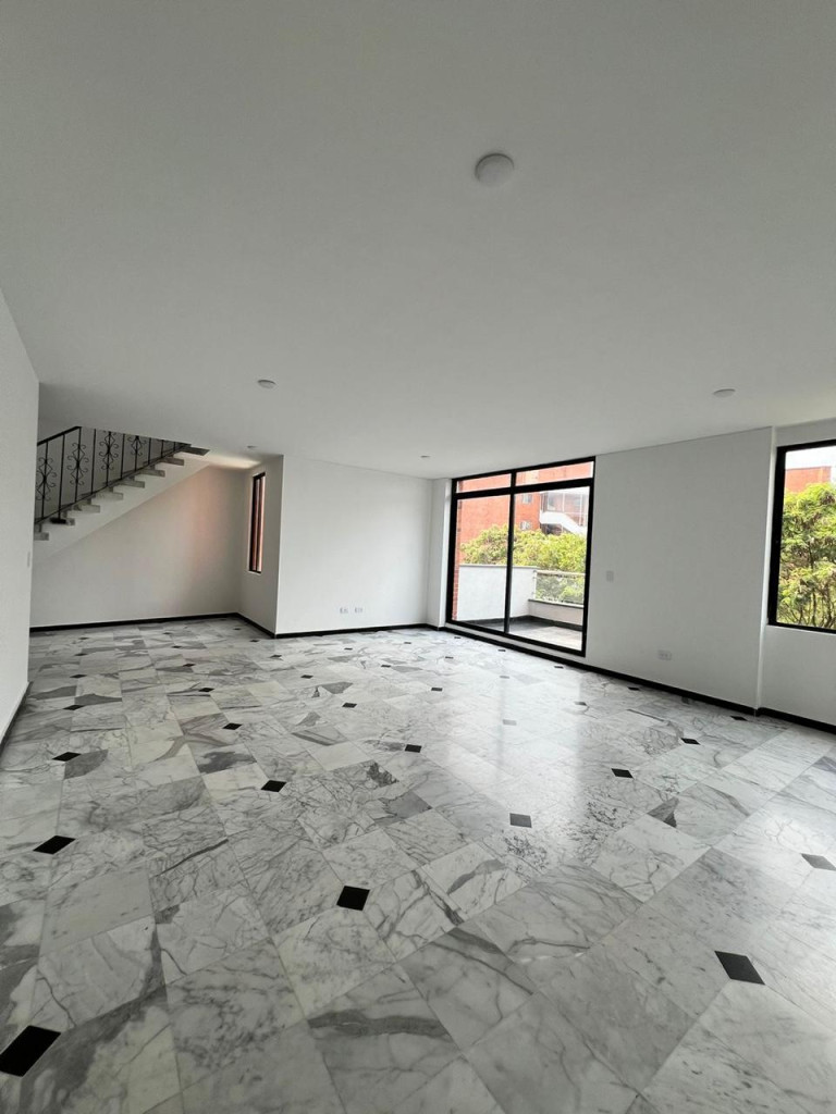 Apartamento en venta en La Arboleda, Cali · foto 2 de 10