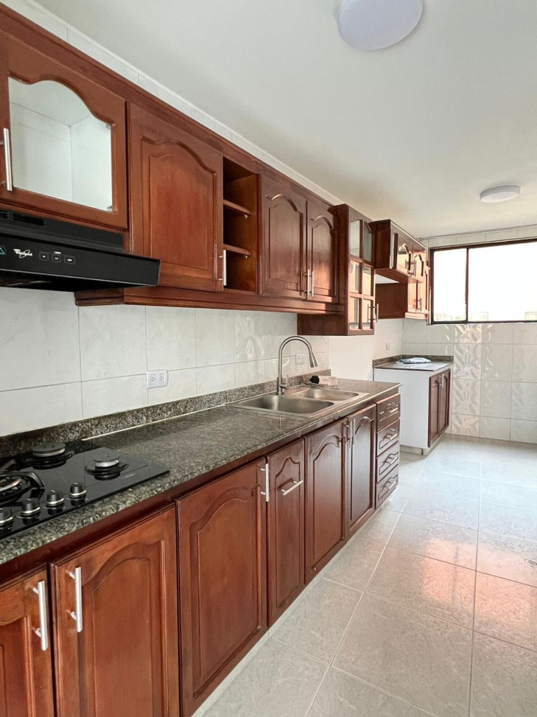 Apartamento en venta en La Arboleda, Cali · foto 6 de 10