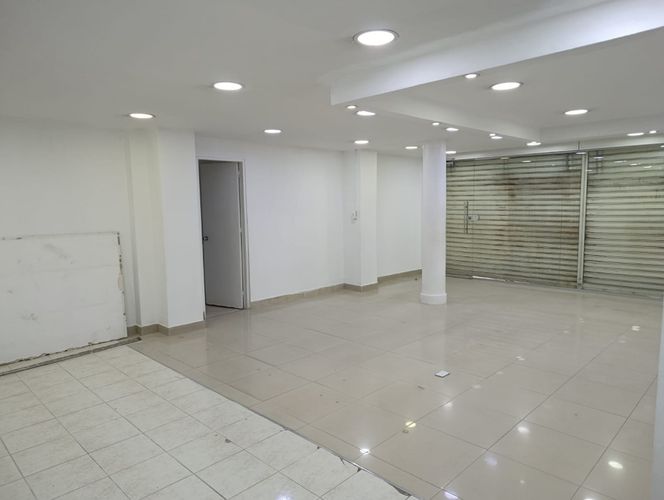 Edificio en arriendo en Champagnat, Cali, 900 m² · foto 4 de 24
